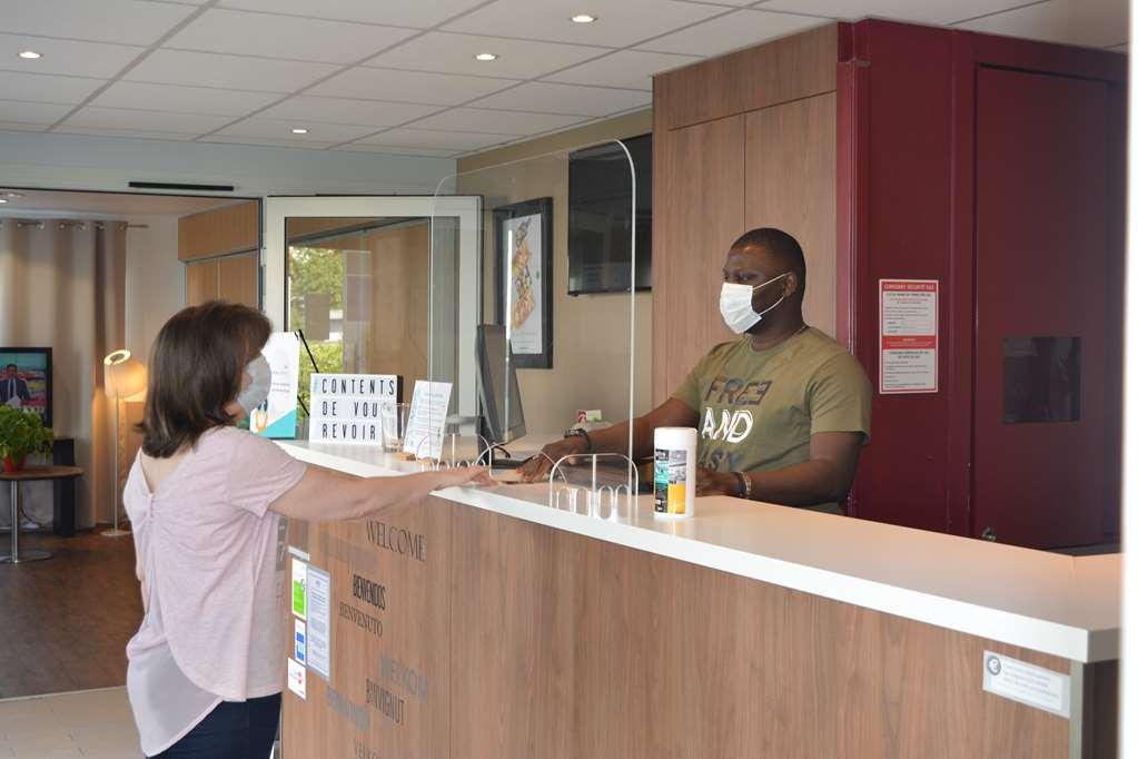 Campanile Limoges Nord Hotel Interior foto